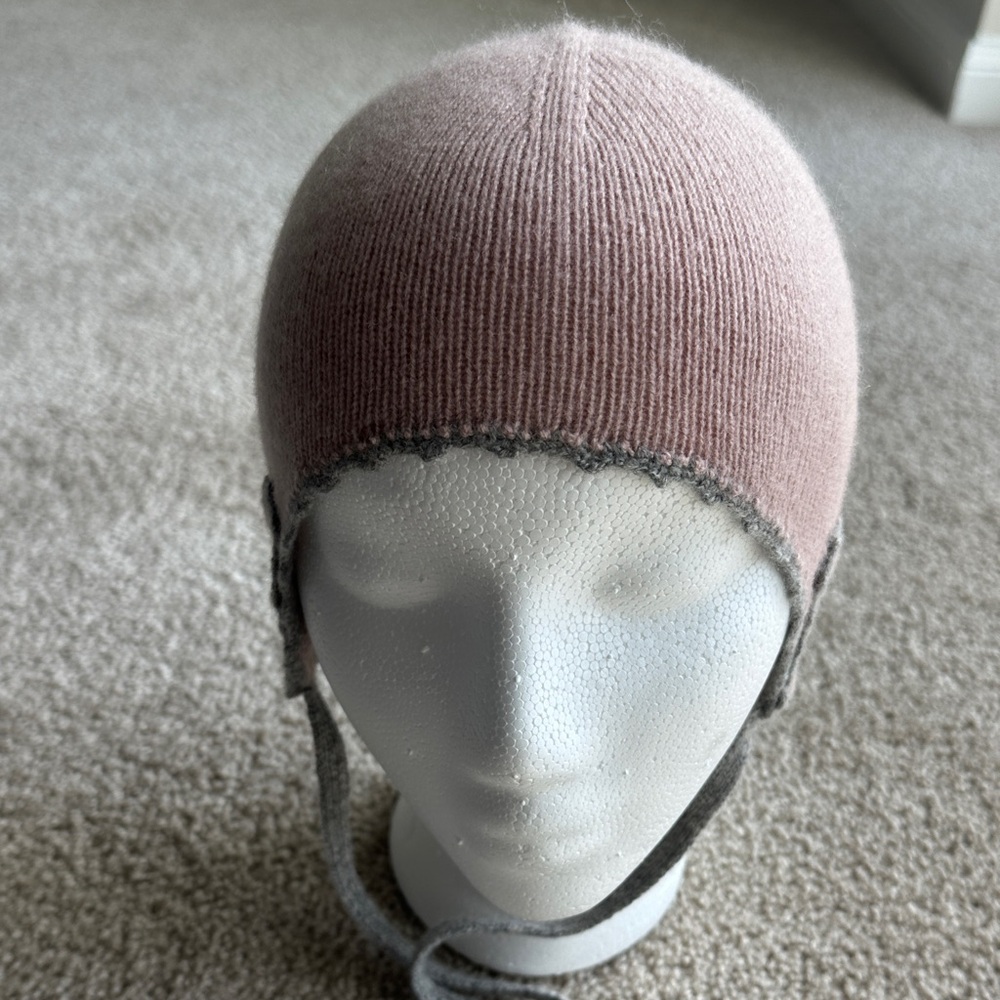 Cozy Pink and Gray Kids Beanie. 100% cashmere.New never wears. No tags attached